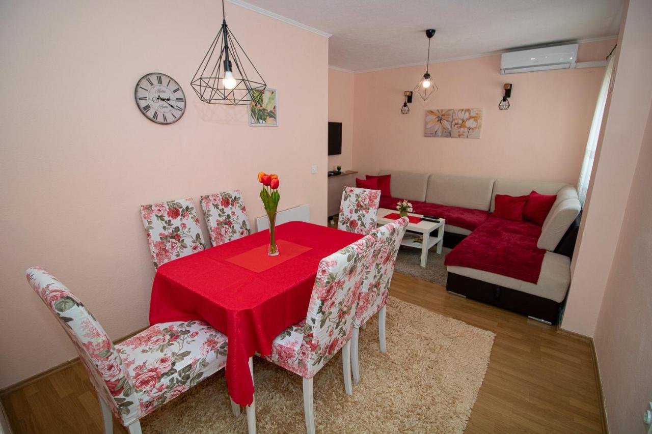 Butterfly Apartment โมสตาร์ ภายนอก รูปภาพ