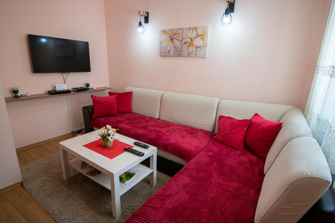 Butterfly Apartment โมสตาร์ ภายนอก รูปภาพ