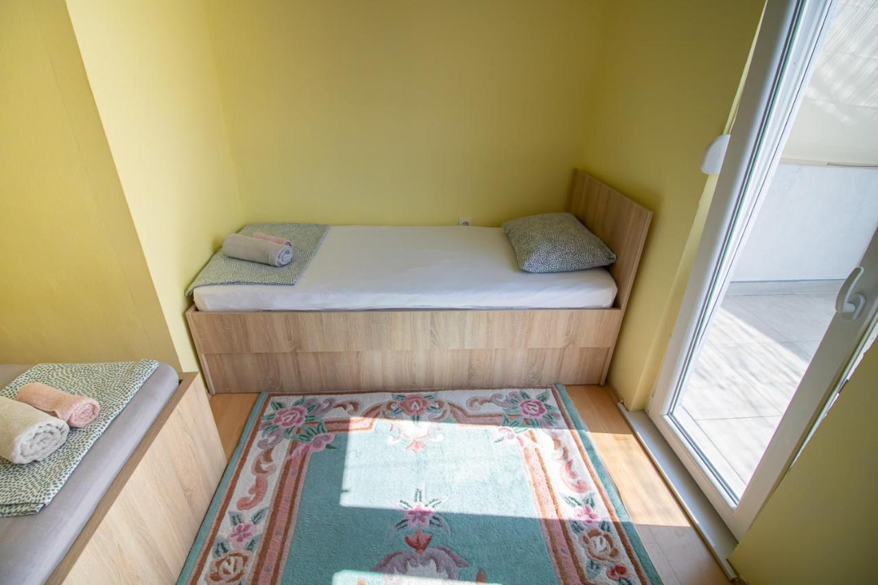 Butterfly Apartment โมสตาร์ ภายนอก รูปภาพ