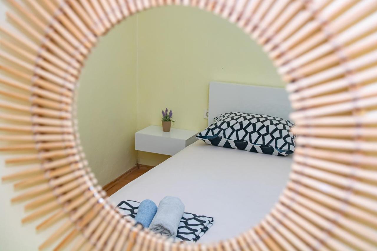 Butterfly Apartment โมสตาร์ ภายนอก รูปภาพ